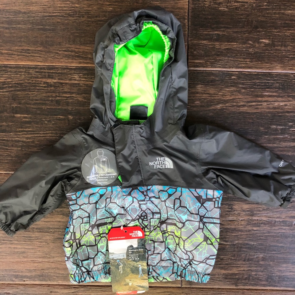 NWT: Infant Jacket: The North Face (0-3 month)